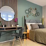 Leo Free Parking - President Palace * Bratislava