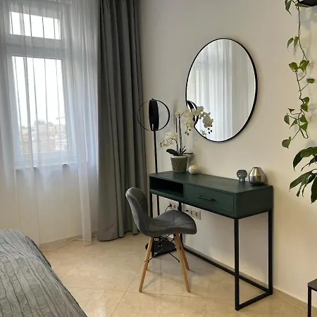 Leo Free Parking - President Palace Apartmán *