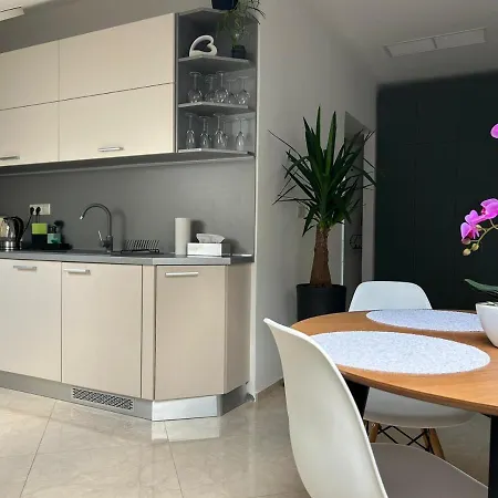 Leo Free Parking - President Palace Apartamento *