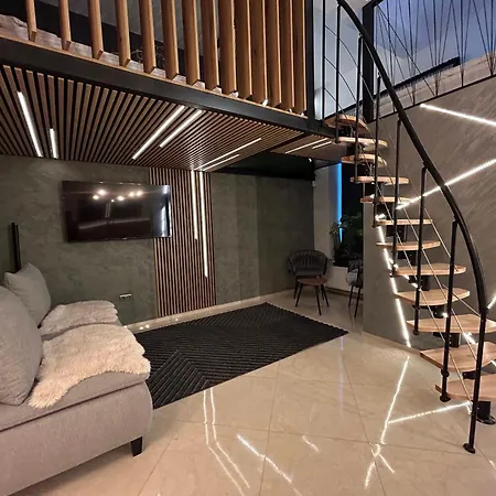 Leo Free Parking - President Palace Bratislava