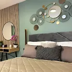 Leo Free Parking - President Palace Apartment Pressburg