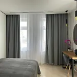 Leo Free Parking - President Palace Apartment *