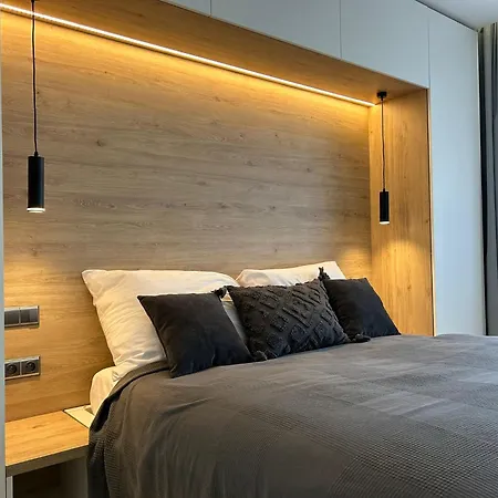 Leo Free Parking - President Palace Апартаменты Братислава