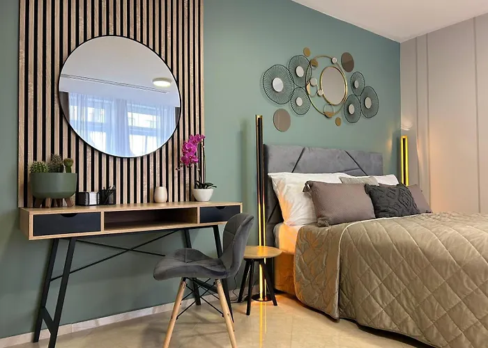 Leo Free Parking - President Palace * Pressburg