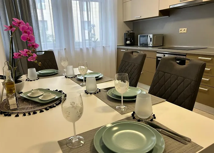 Apartment Leo Free Parking - President Palace *